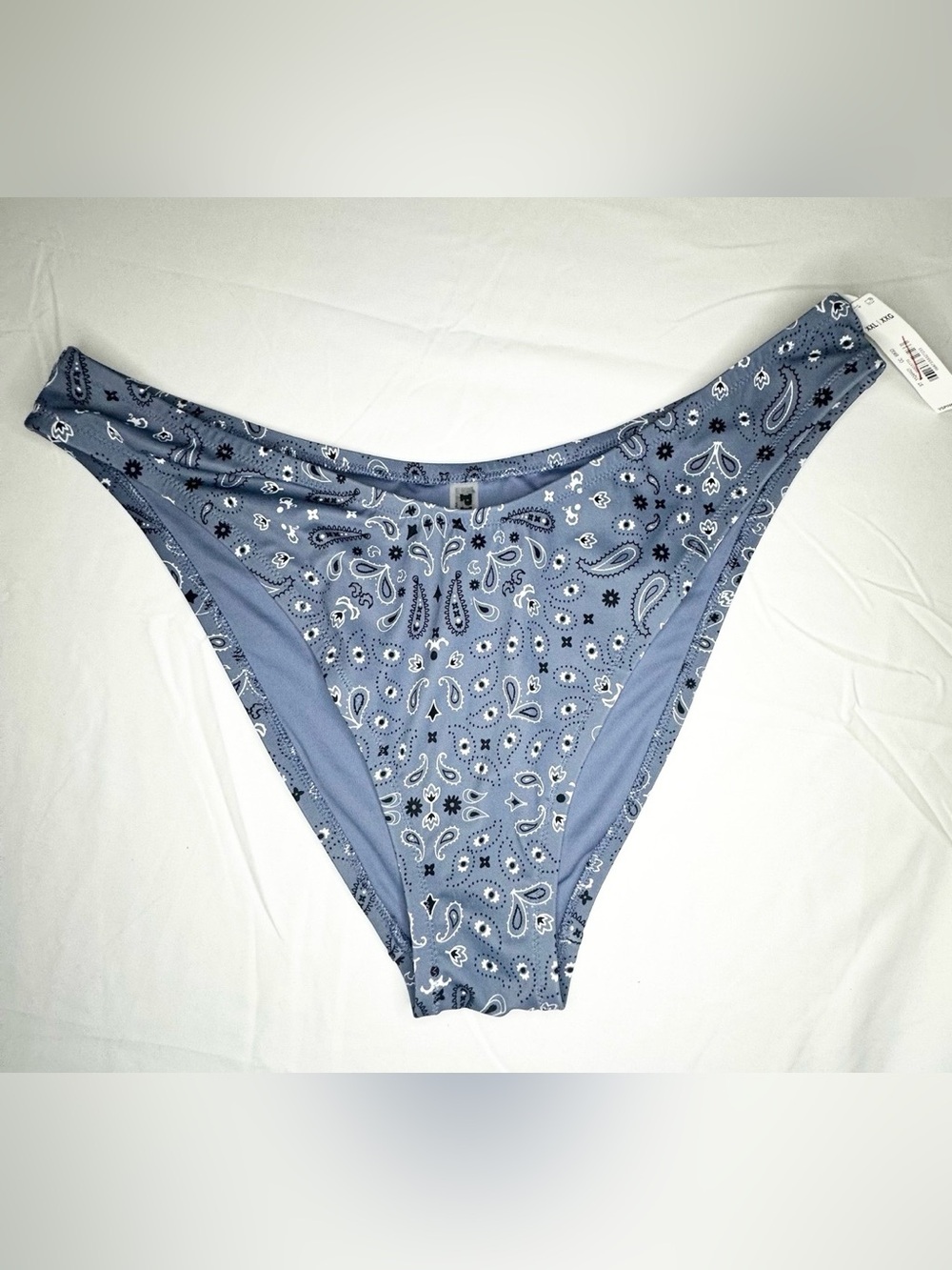 XXL Victoria's Secret Blue
Paisley Print Brazilian
Bikini Bottom Swimwear